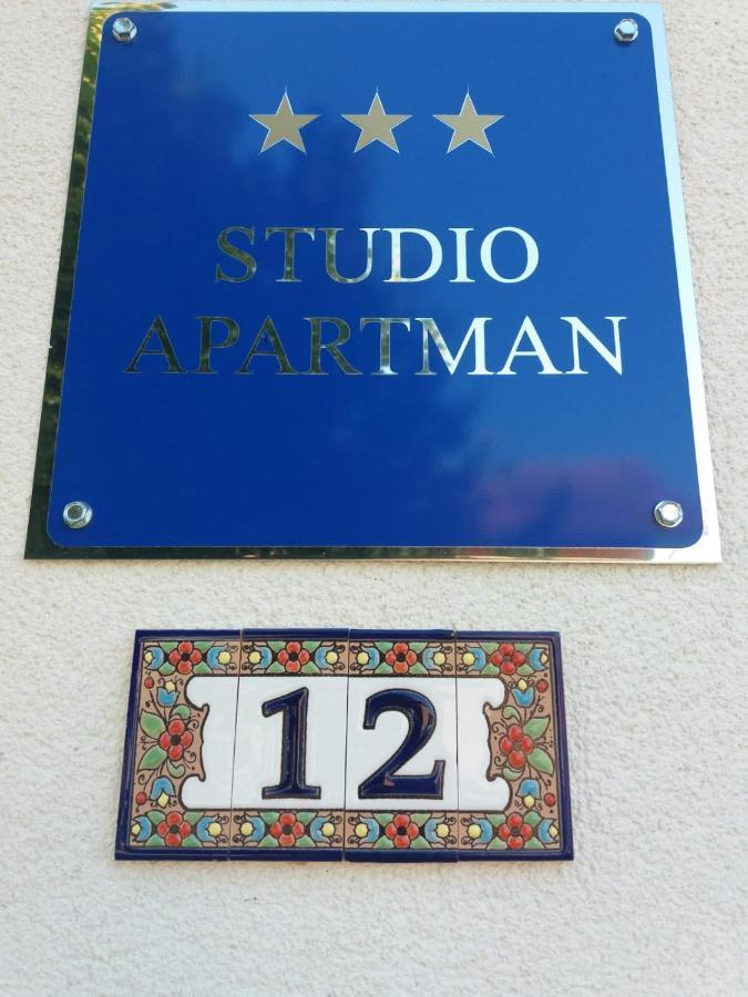 Studio Apartman Marta Korenica Buitenkant foto